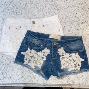 Bundle of floral denim shorts🌸